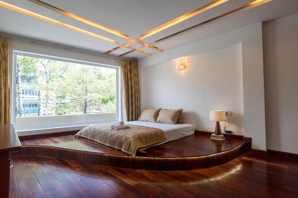 הו צ'י מין סיטי Scandinavian Apartment With Balcony In Bui Vien מראה חיצוני תמונה